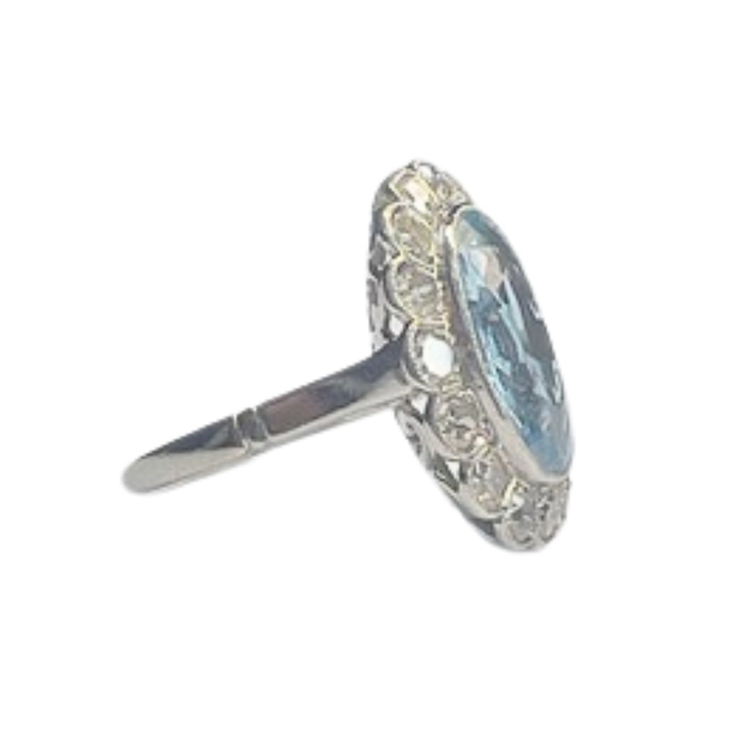 SORTIJA ART DECO EPOCA 1930-1935 de PLATINO con DIAMANTES y AGUAMARINA