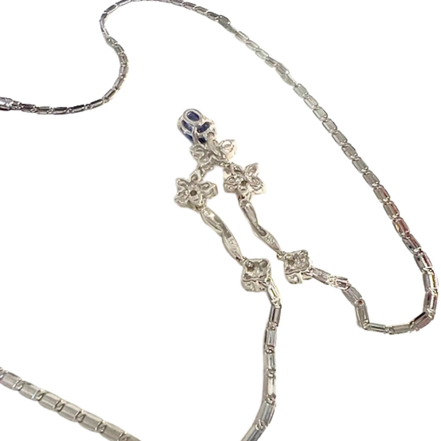 COLLAR / GARGANTILLA MODERNA SIGLO XXI CON ZAFIRO Y BRILLANTES