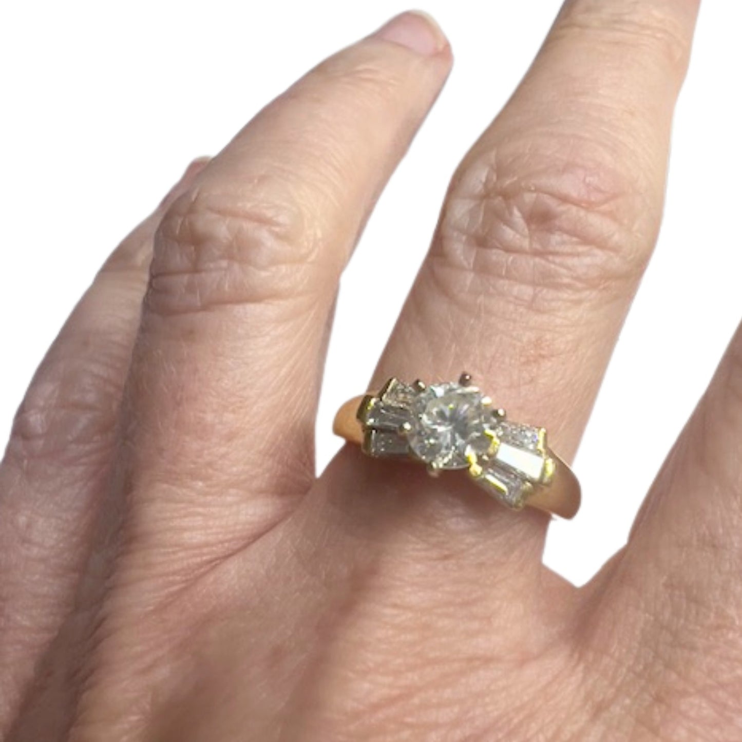 SORTIJA DISEÑO CONTEMPORANEO SIGLO XX de ORO 18 kts con DIAMANTES - con certificado de autenticidad