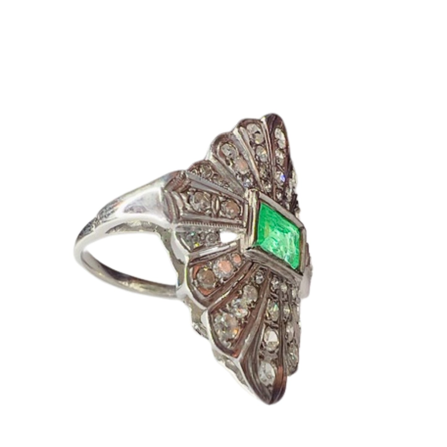 SORTIJA ESTILO AR DECO de ORO con DIAMANTES 1 ct y ESMERALDA 1 ct