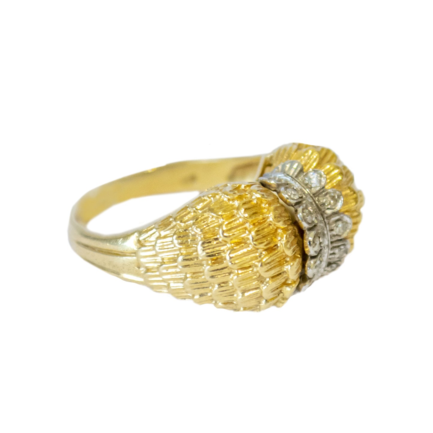 SORTIJA DISEÑO RETRO ÉPOCA 1940 de ORO 18 kts con DIAMANTES
