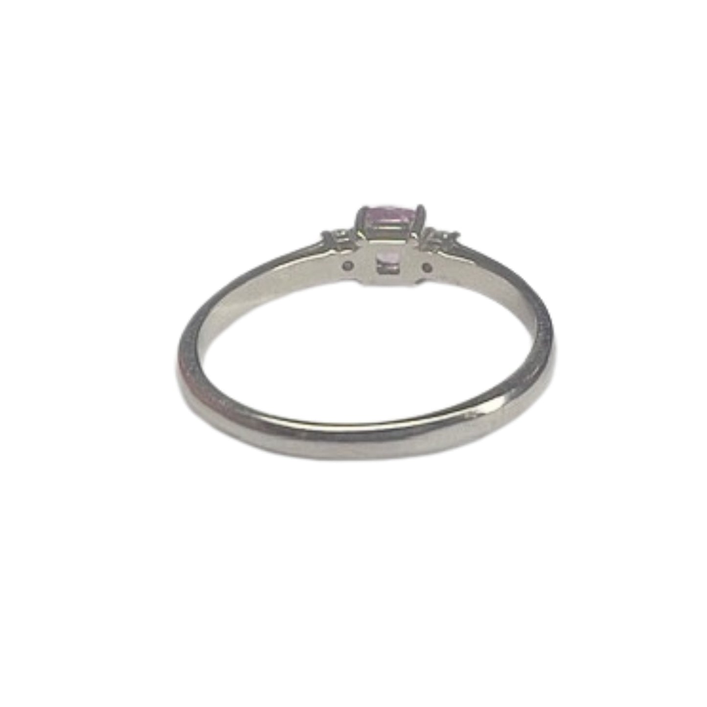 SORTIJA DISEÑO CONTEMPORÁNEO SIGLO XXI de ORO BLANCO 18 kts con DIAMANTES y ZAFIRO FANTASIA ROSA