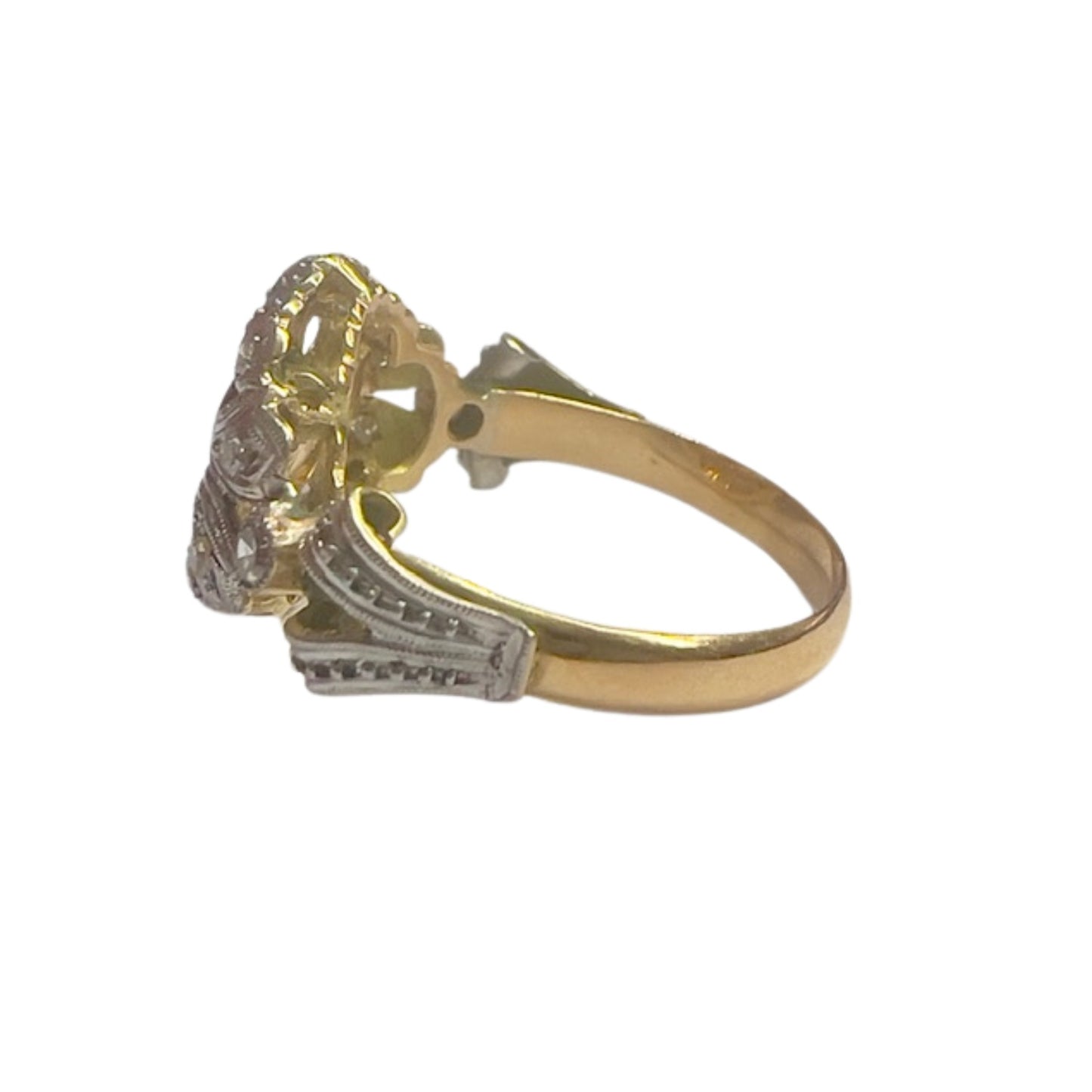 SORTIJA ART DECO ÉPOCA 1930 de ORO 18 kts y PLATINO con DIAMANTES y CABULLON RUBI