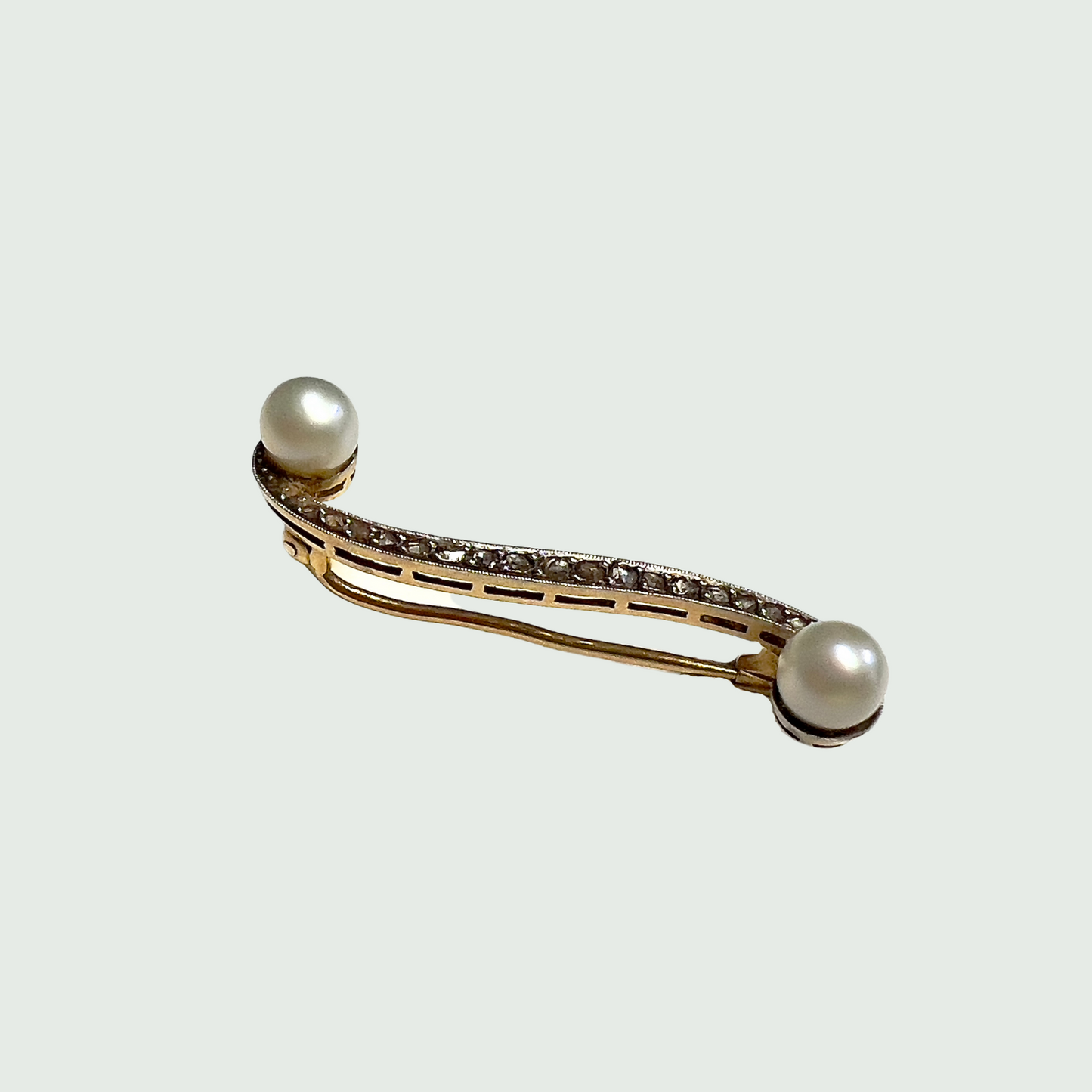 BROCHE antiguo 1920-1930 de ORO y PLATINO con DIAMANTES y PERLAS