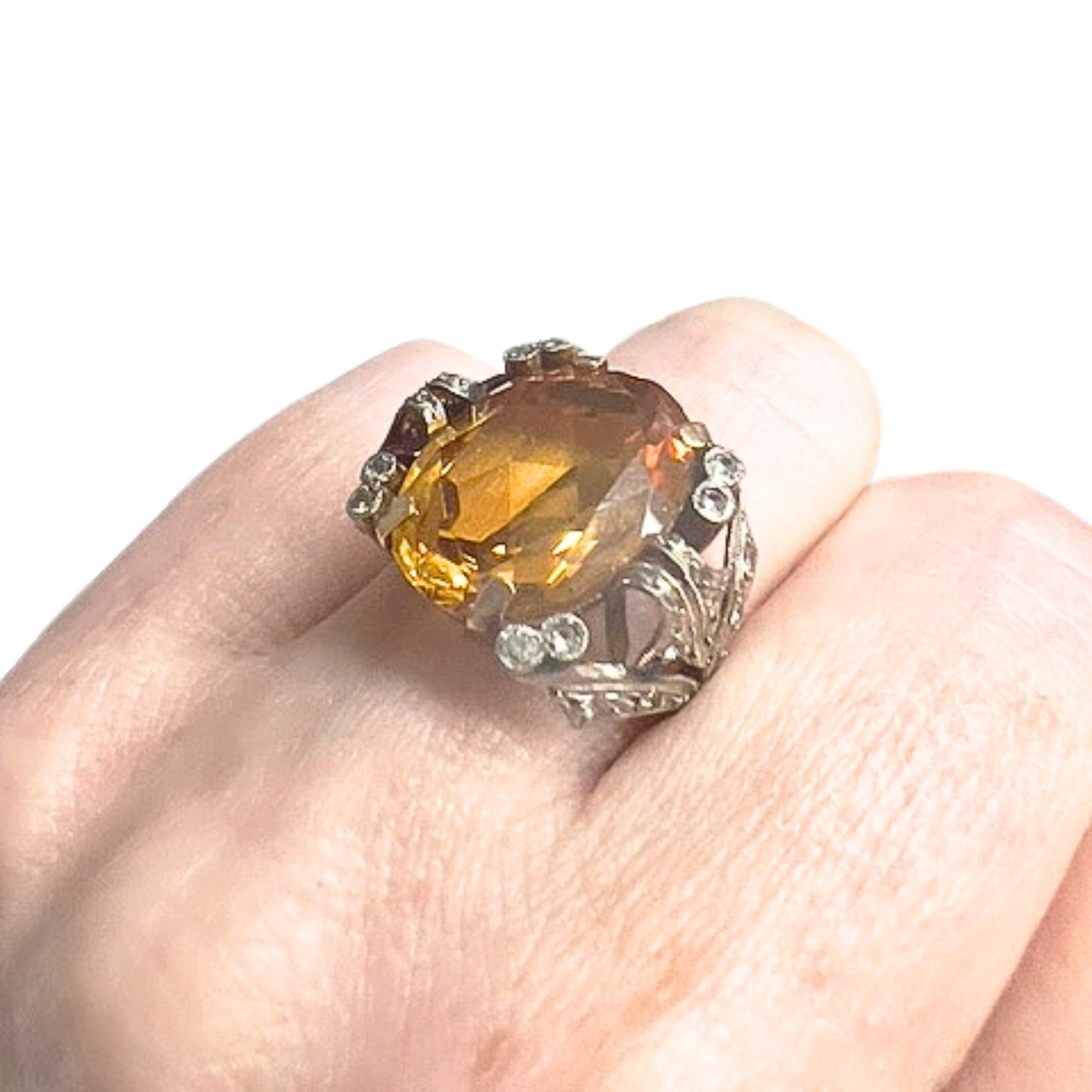 SORTIJA ART DECO ÉPOCA 1930-35 de ORO 18 kts y PLATINO con DIAMANTES y CITRINO