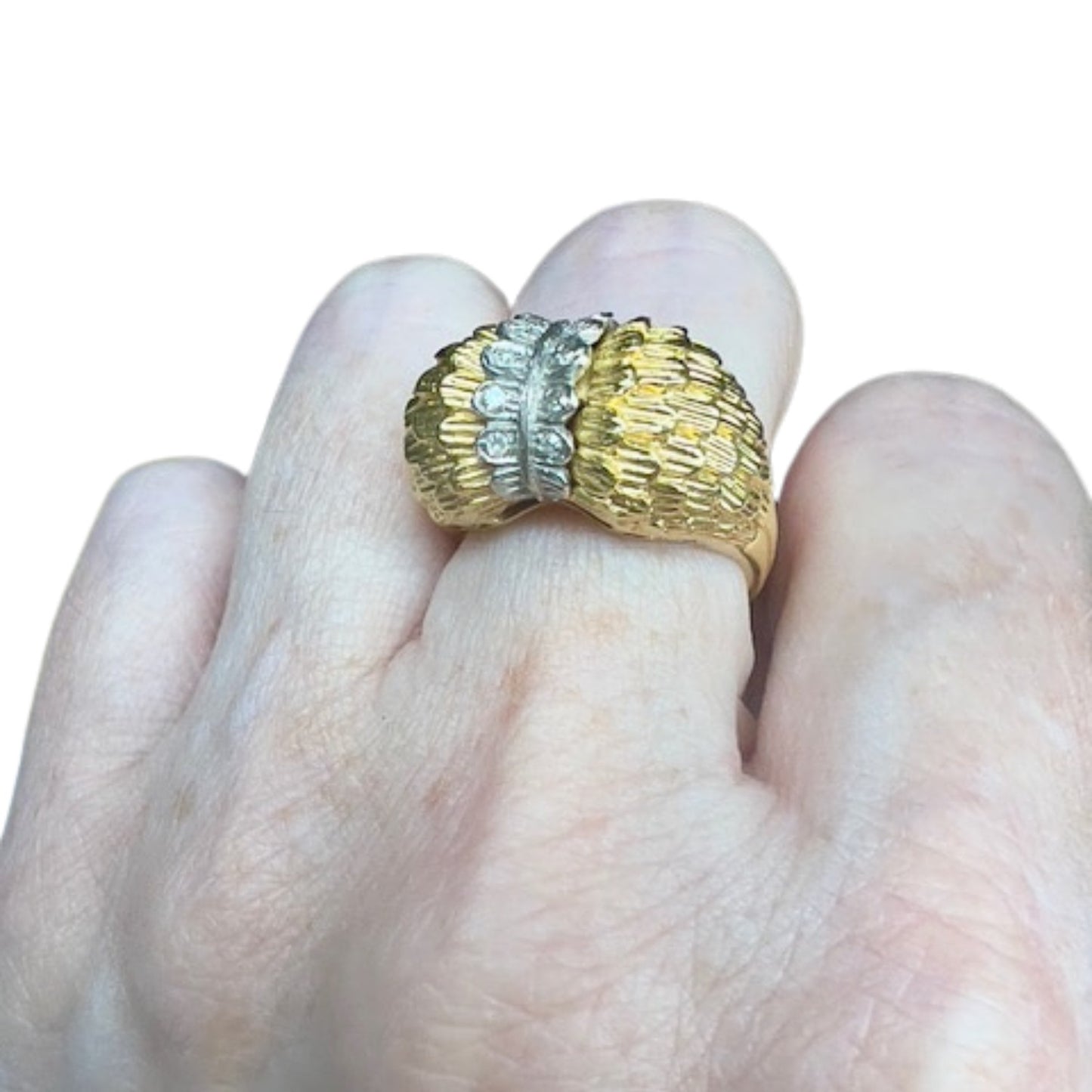 SORTIJA DISEÑO RETRO ÉPOCA 1940 de ORO 18 kts con DIAMANTES
