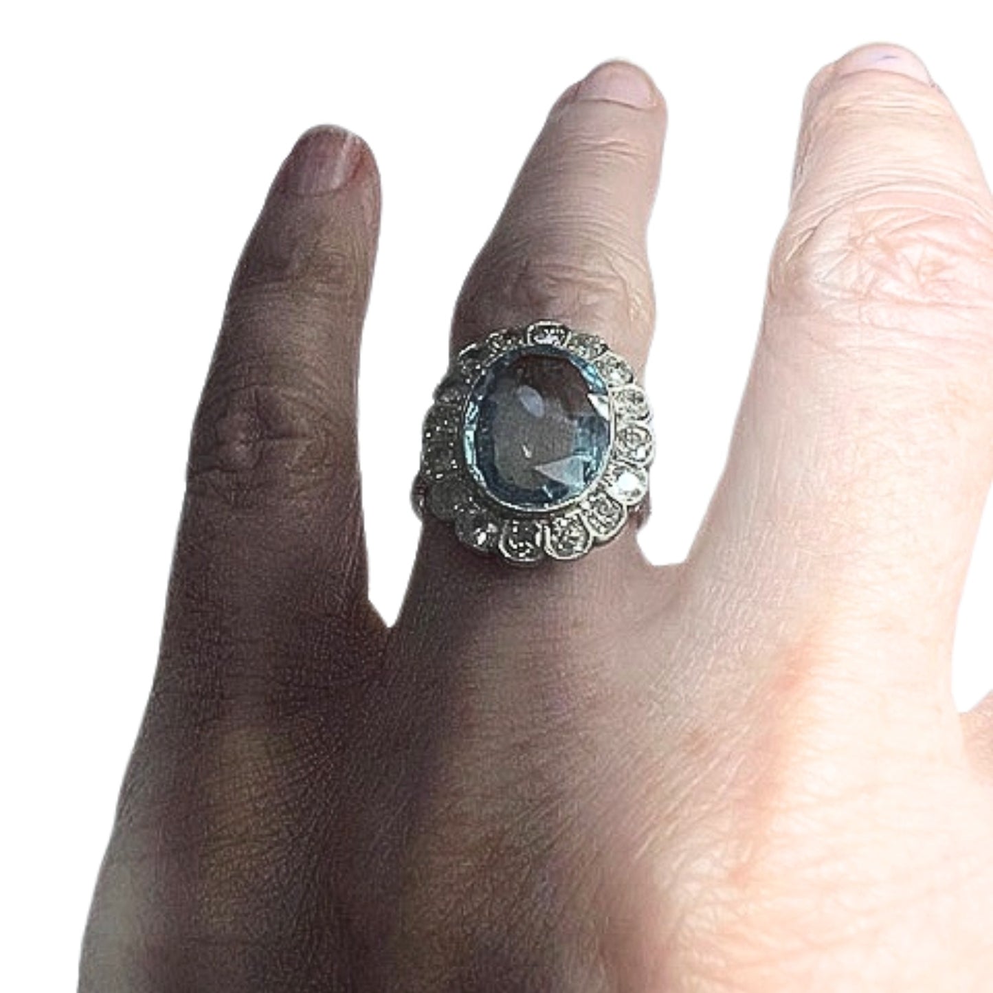SORTIJA ART DECO EPOCA 1930-1935 de PLATINO con DIAMANTES y AGUAMARINA