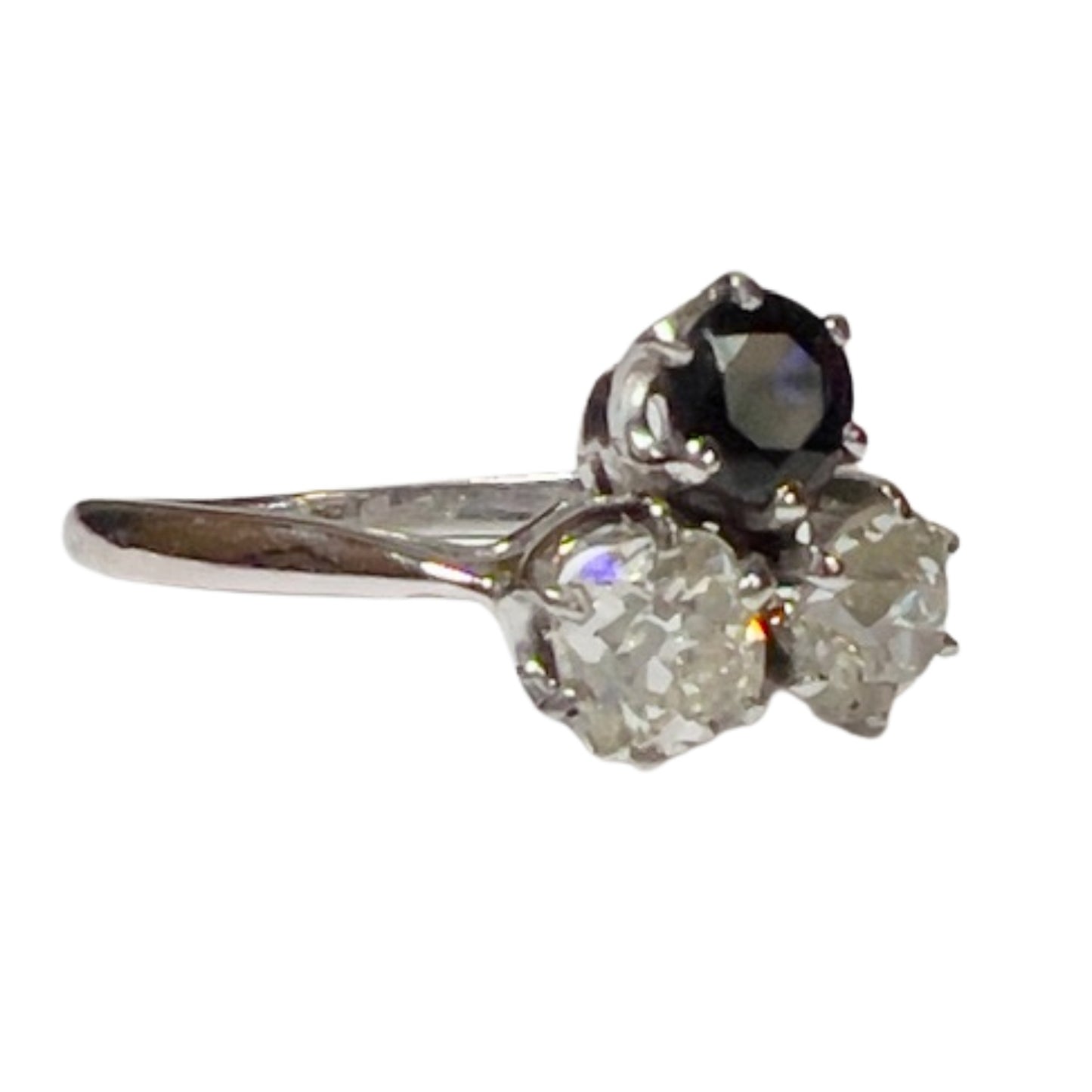 SORTIJA ESTILO ART DECO ÉPOCA 1935 de ORO 18 kts con DIAMANTES 1.22 ct y ZAFIRO 0.60 ct