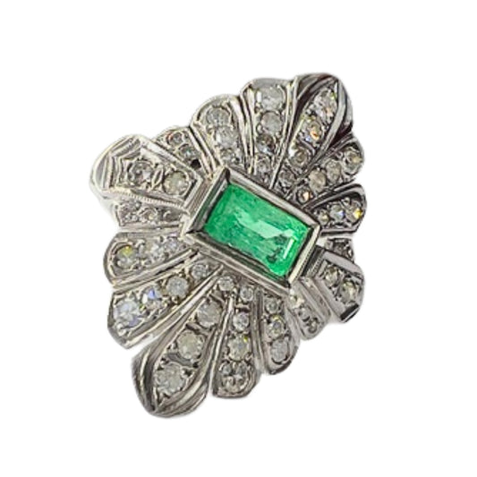 SORTIJA ESTILO AR DECO  de ORO con DIAMANTES 1 ct y ESMERALDA 1 ct