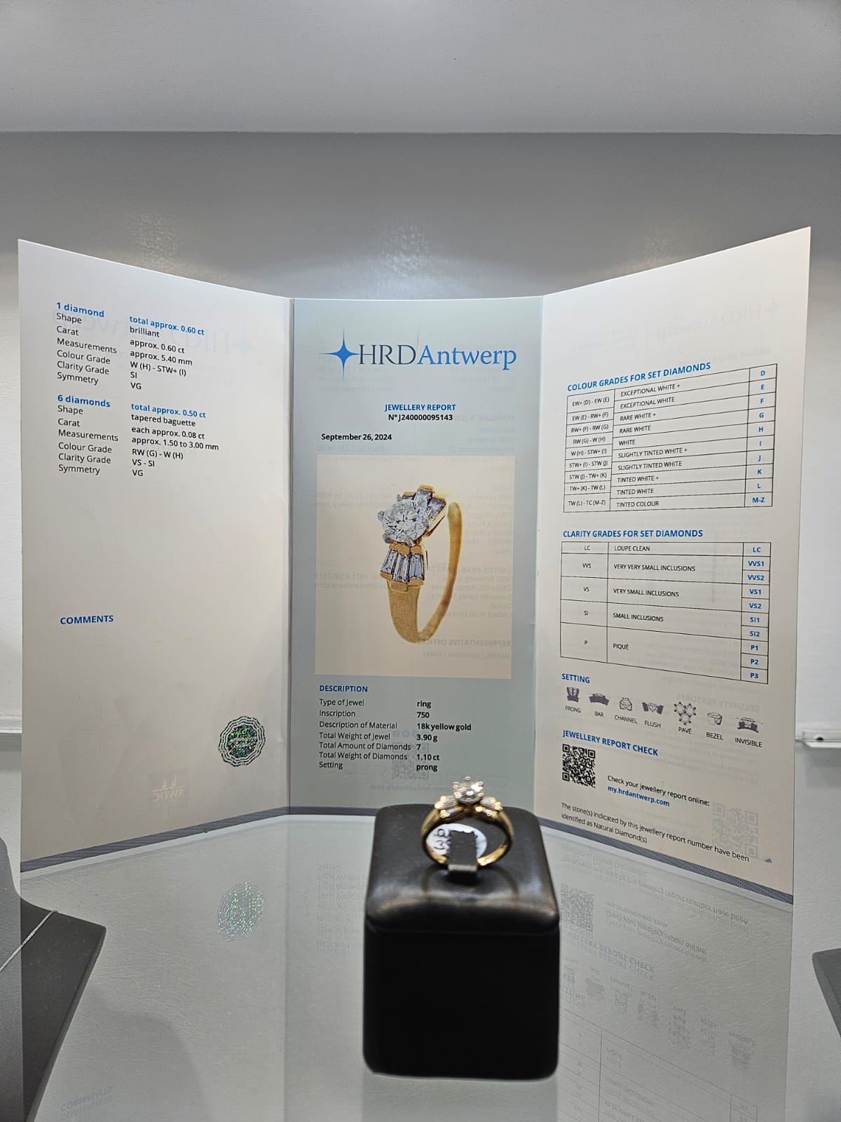 SORTIJA DISEÑO CONTEMPORANEO SIGLO XX  de ORO 18 kts con DIAMANTES - con certificado de autenticidad